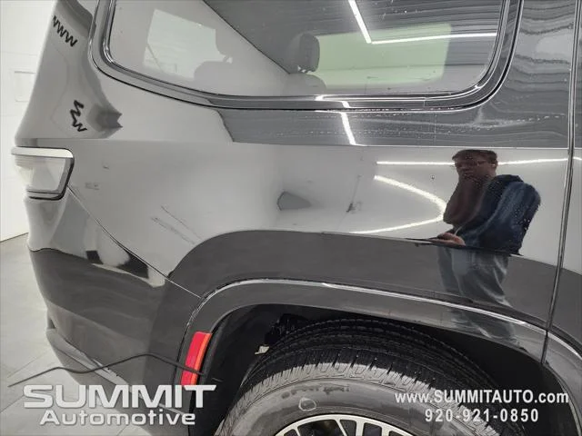 New 2026 High Gloss Black Exterior Paint Jeep Grand Wagoneer image 30