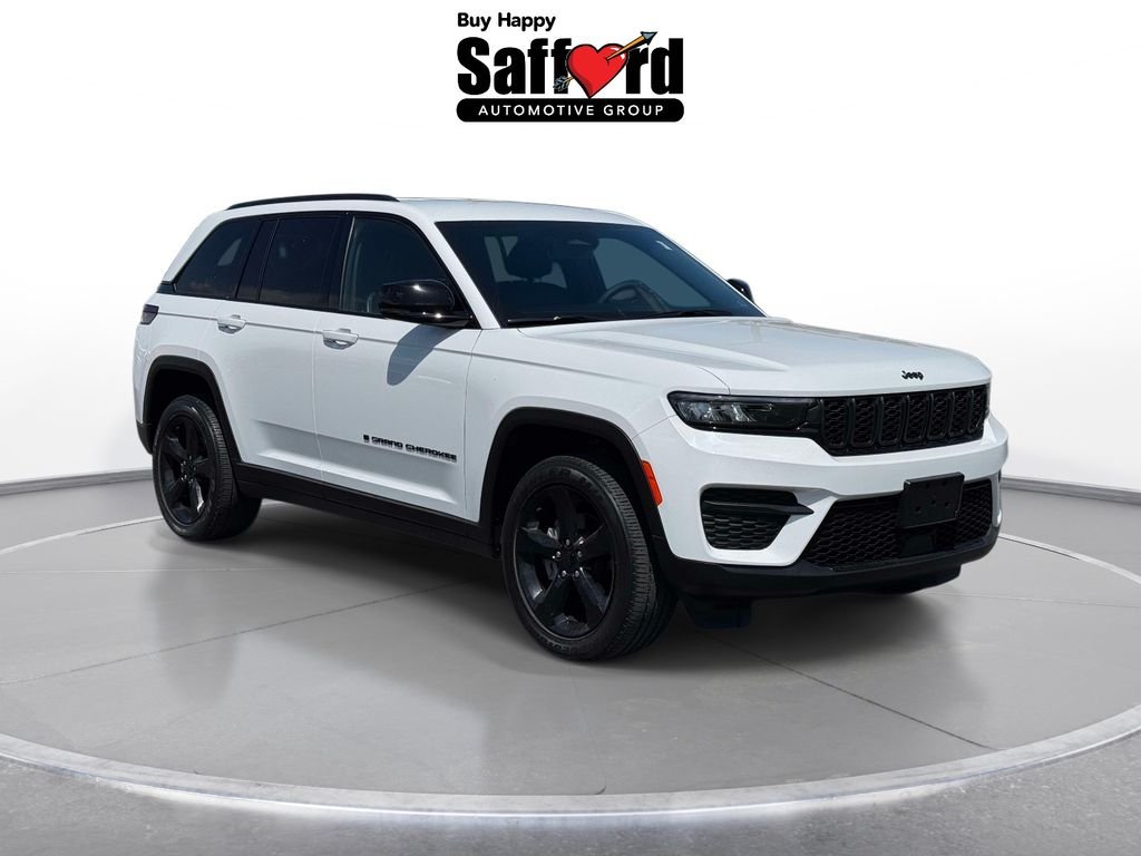 Used 2023 White/off-white Jeep Altitude X image 9