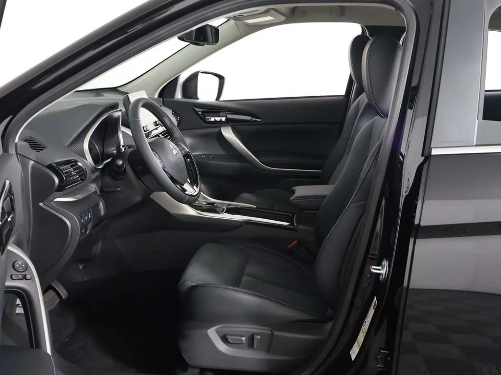New 2026 Black Mitsubishi SE image 29