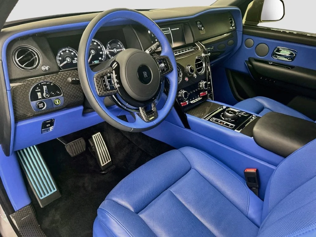 Used 2024 Red Rolls-Royce Black Badge image 9