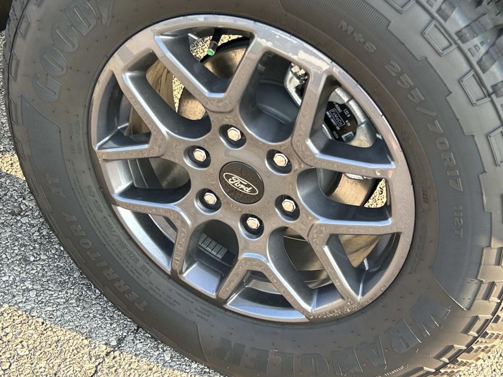 New 2026 Marsh Gray Ford XLT image 12