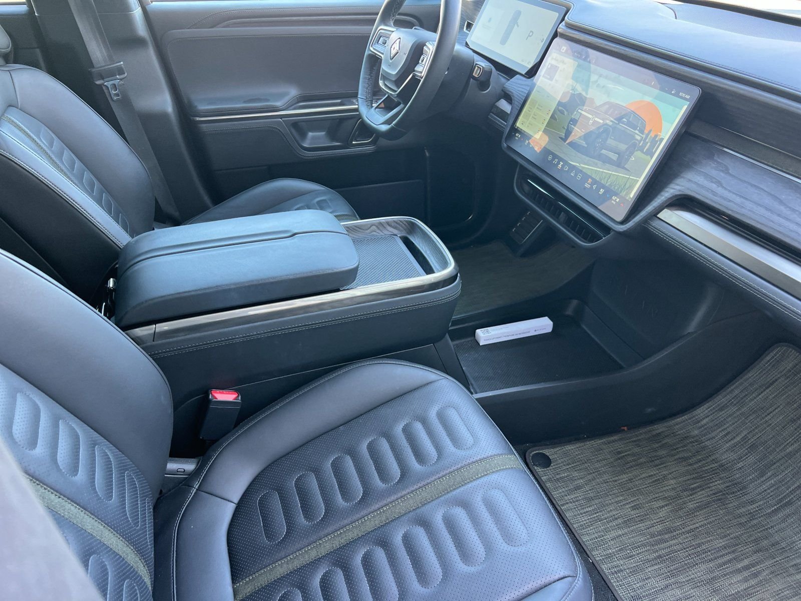 Used 2023  Rivian Adventure image 16