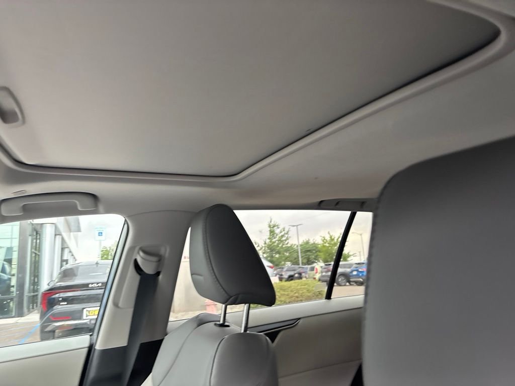 Used 2023 Silver Toyota XLE Premium image 27