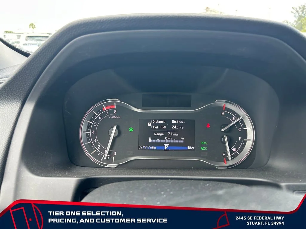 Used 2017  Honda Touring image 50