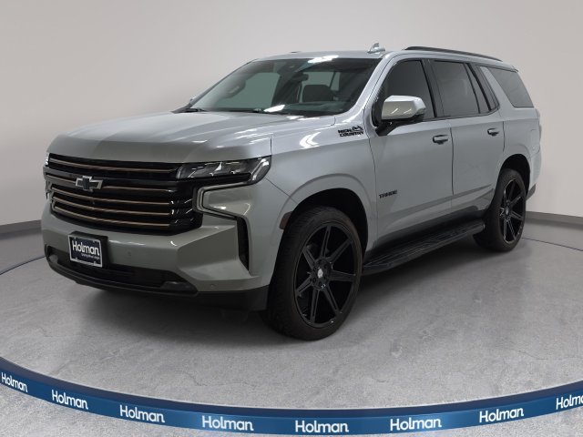 Used 2023 Gray Chevrolet High Country image 1