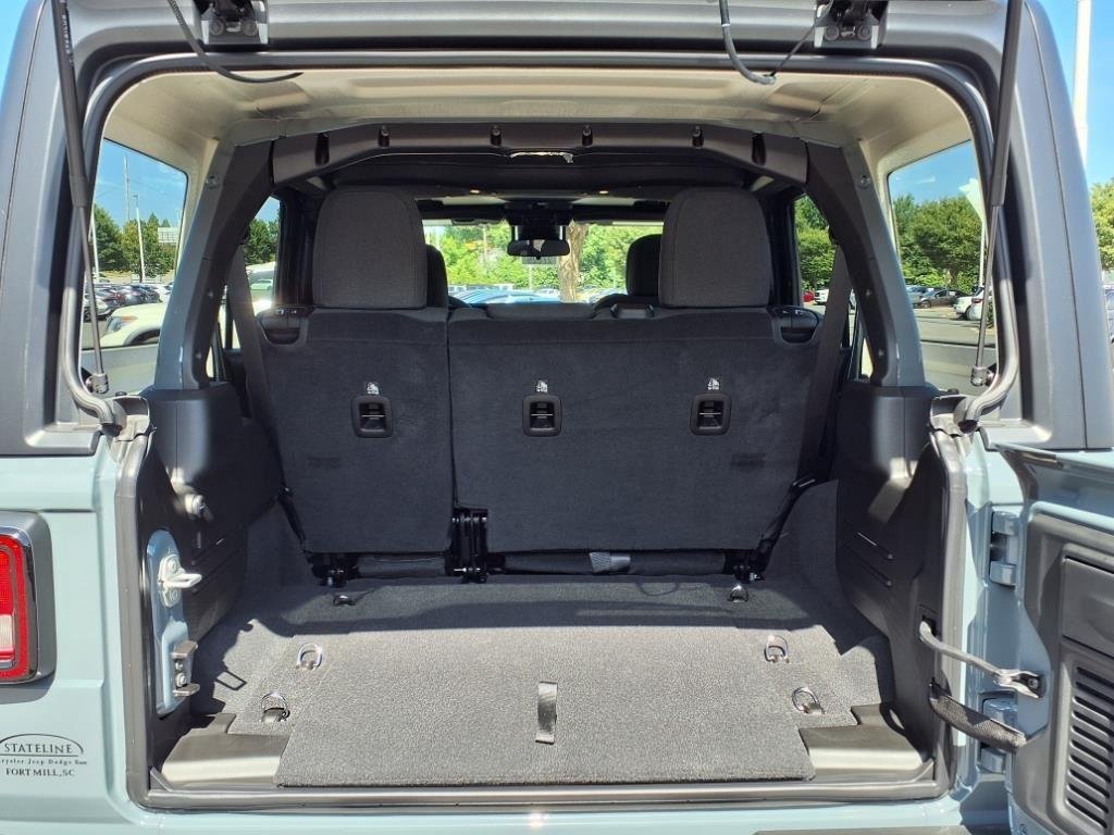 New 2025 Anvil Clear-Coat Exterior Paint Jeep Sport S image 25