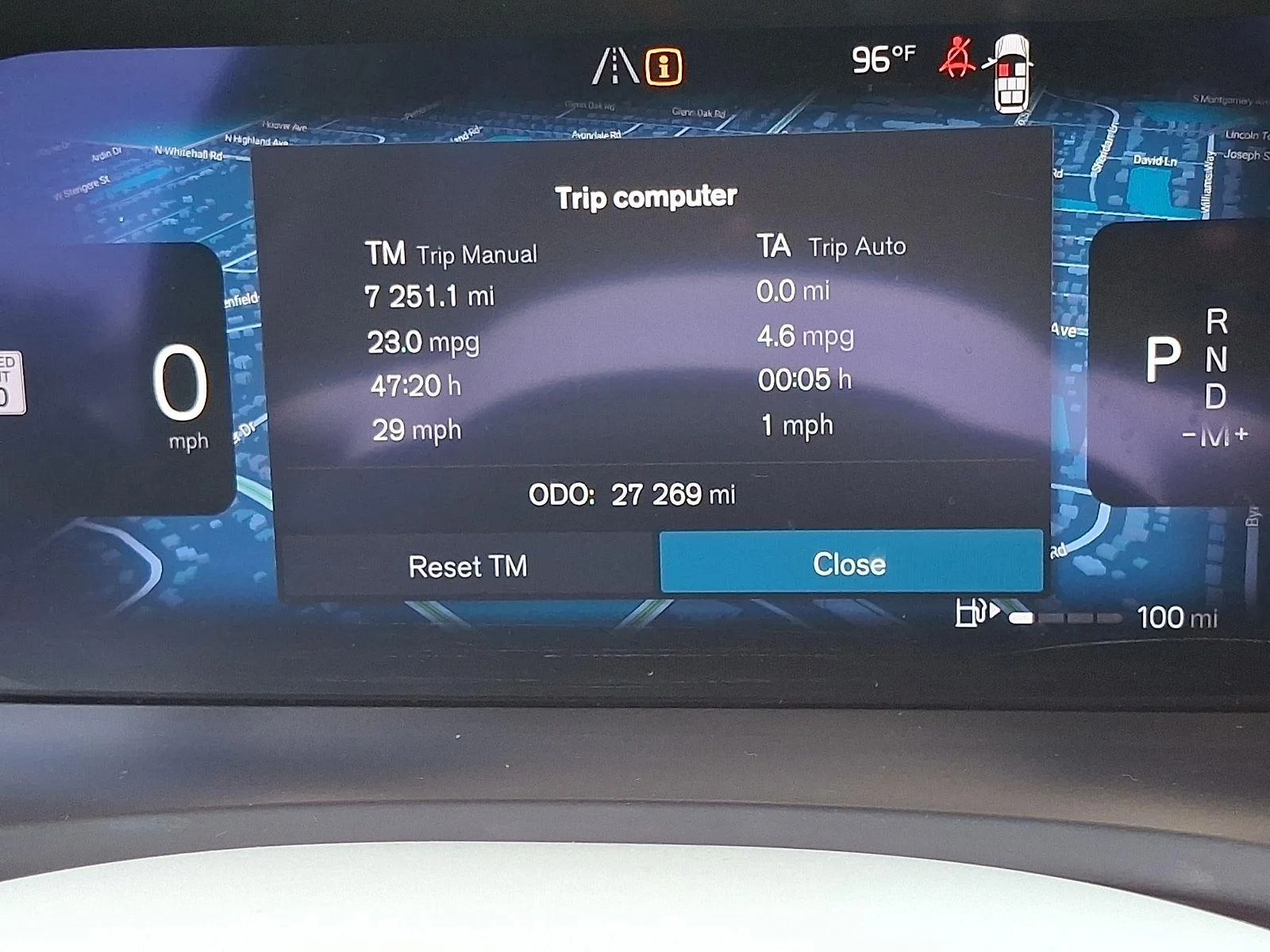 Used 2023 Thunder Grey Metallic Volvo Core image 22
