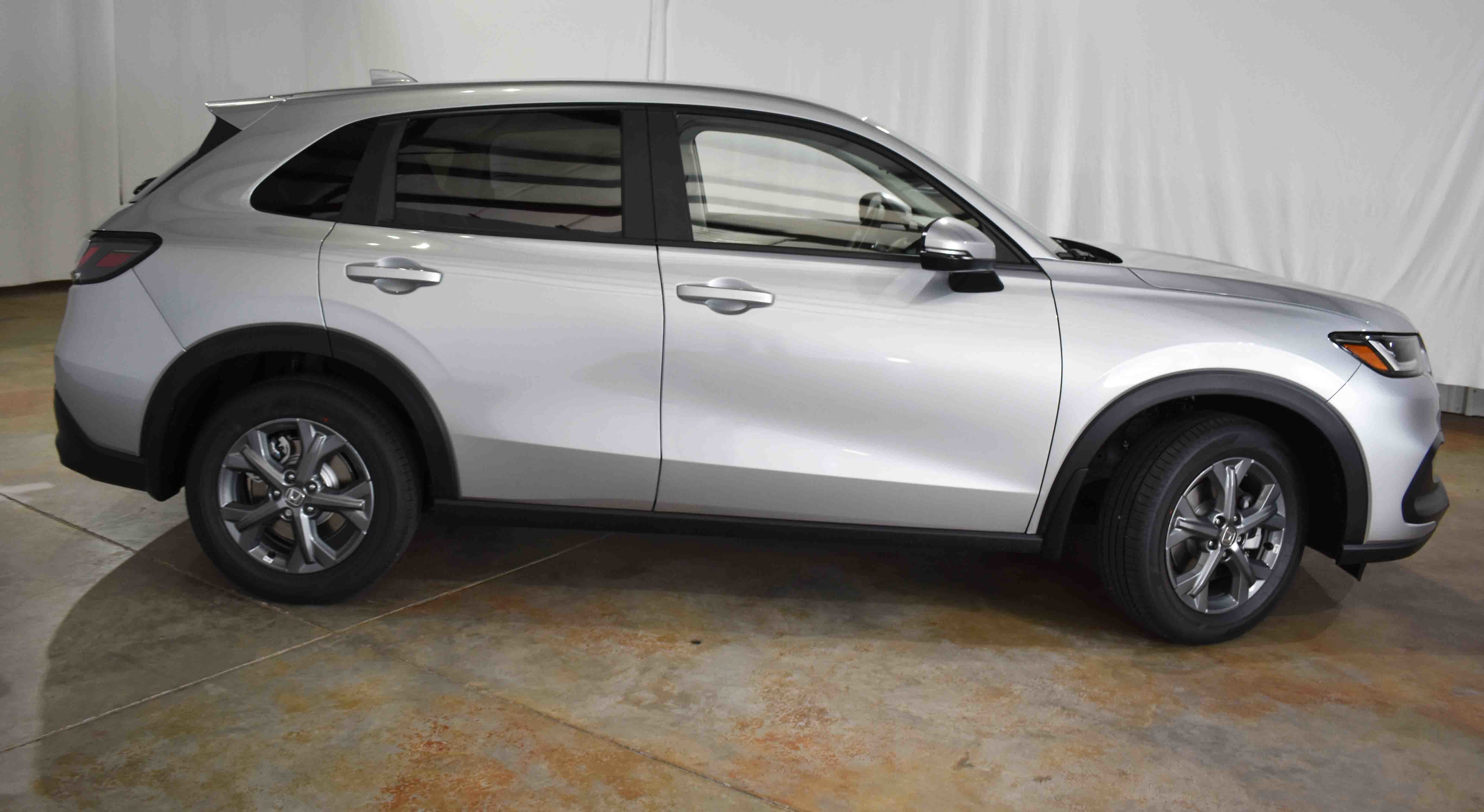 2026 Honda HR-V LX - Photo 10