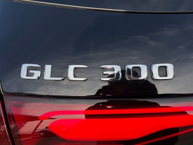 Certified Used 2024  Mercedes-Benz GLC 300 image 9