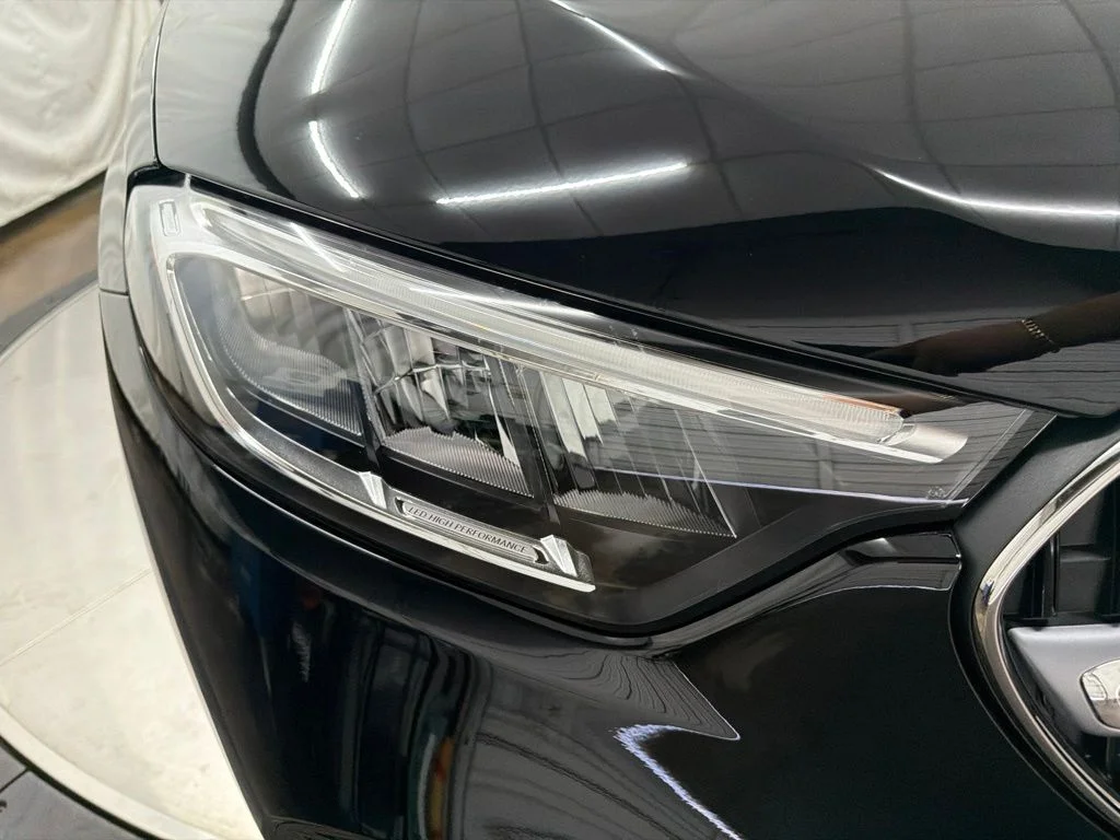 New 2027 Black Mercedes-Benz GLC 300 image 10