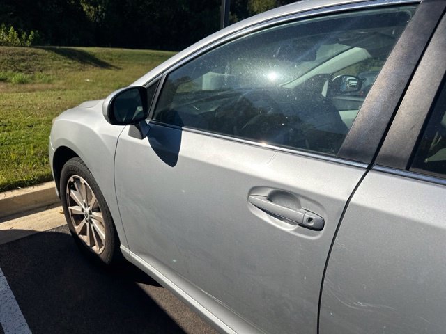 Used 2009  Toyota Base image 16