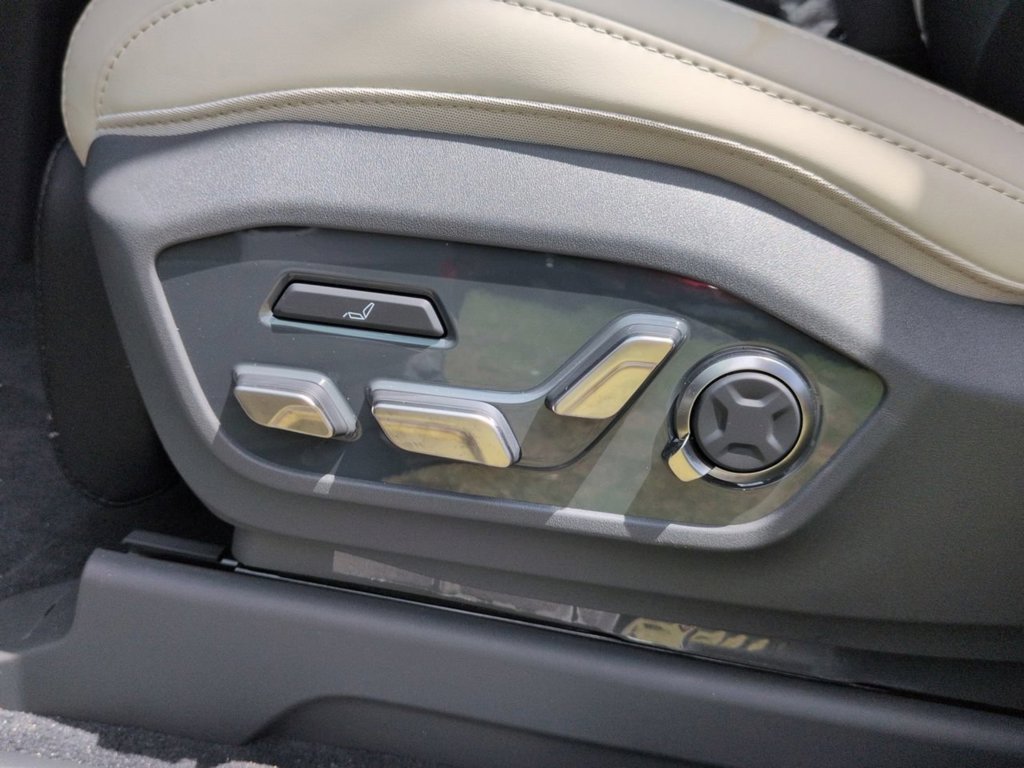 New 2026 Wolf Gray / Black Roof Kia GT-Line AWD image 19