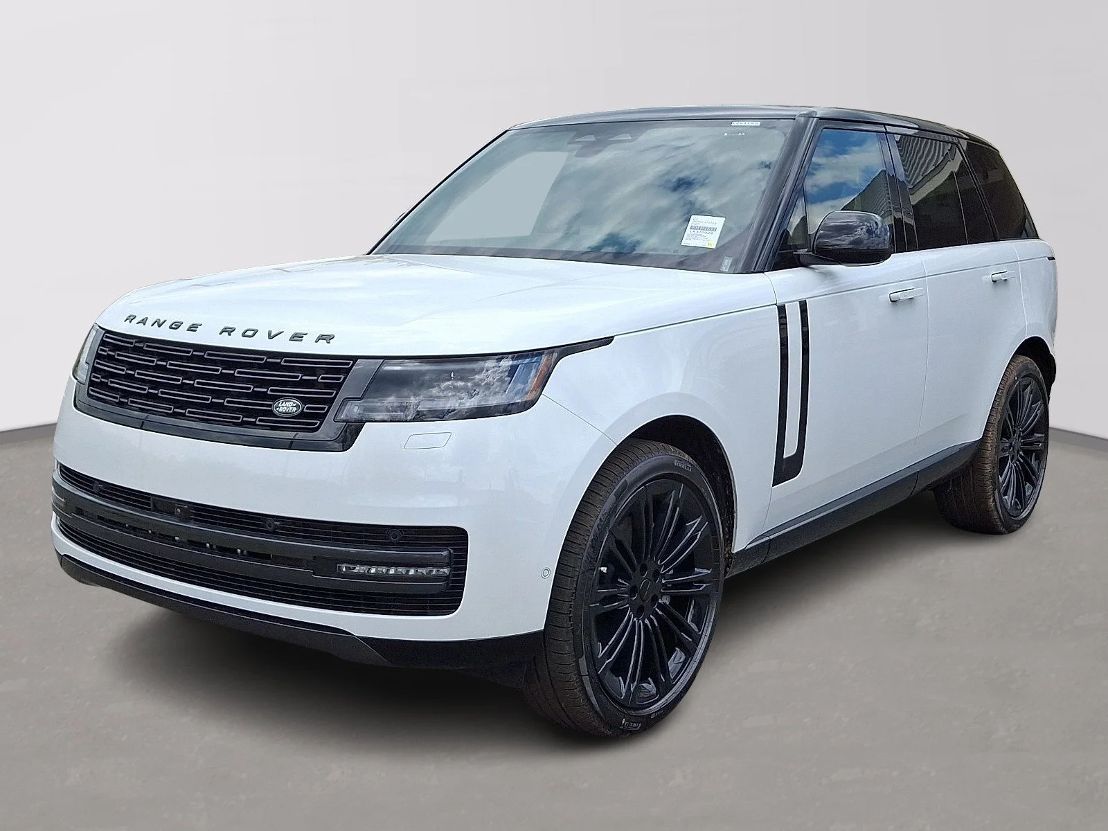 2026 Land Rover Range Rover 3.0 SE SWB's photo