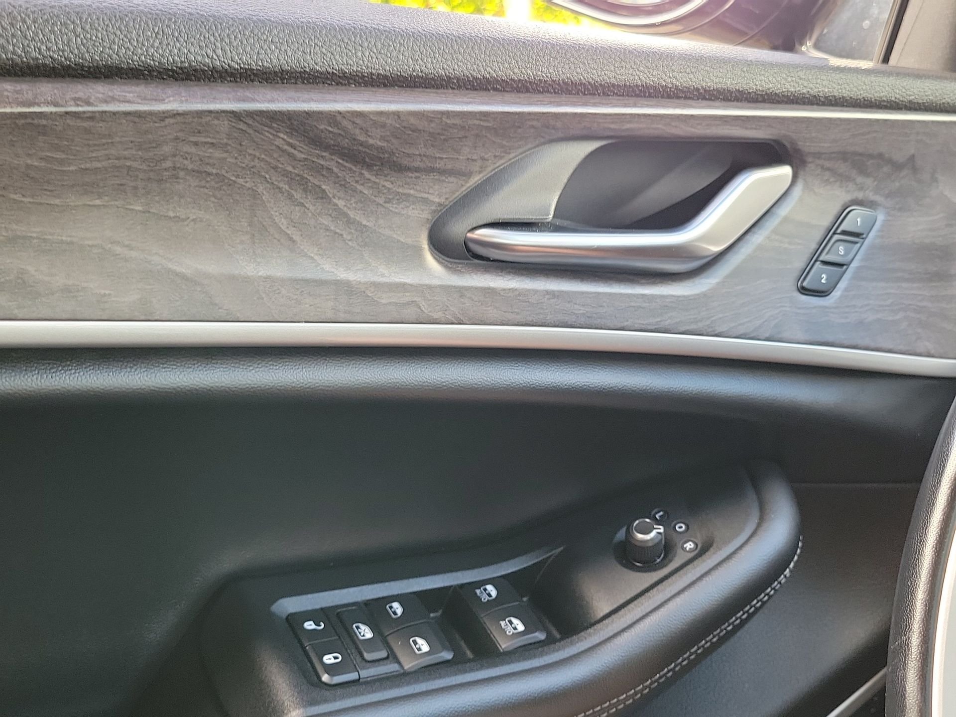 Certified Used 2022 Black Jeep Limited image 11
