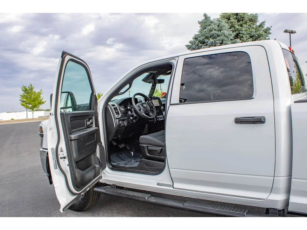 New 2026 Bright White Clearcoat Ram Tradesman image 25