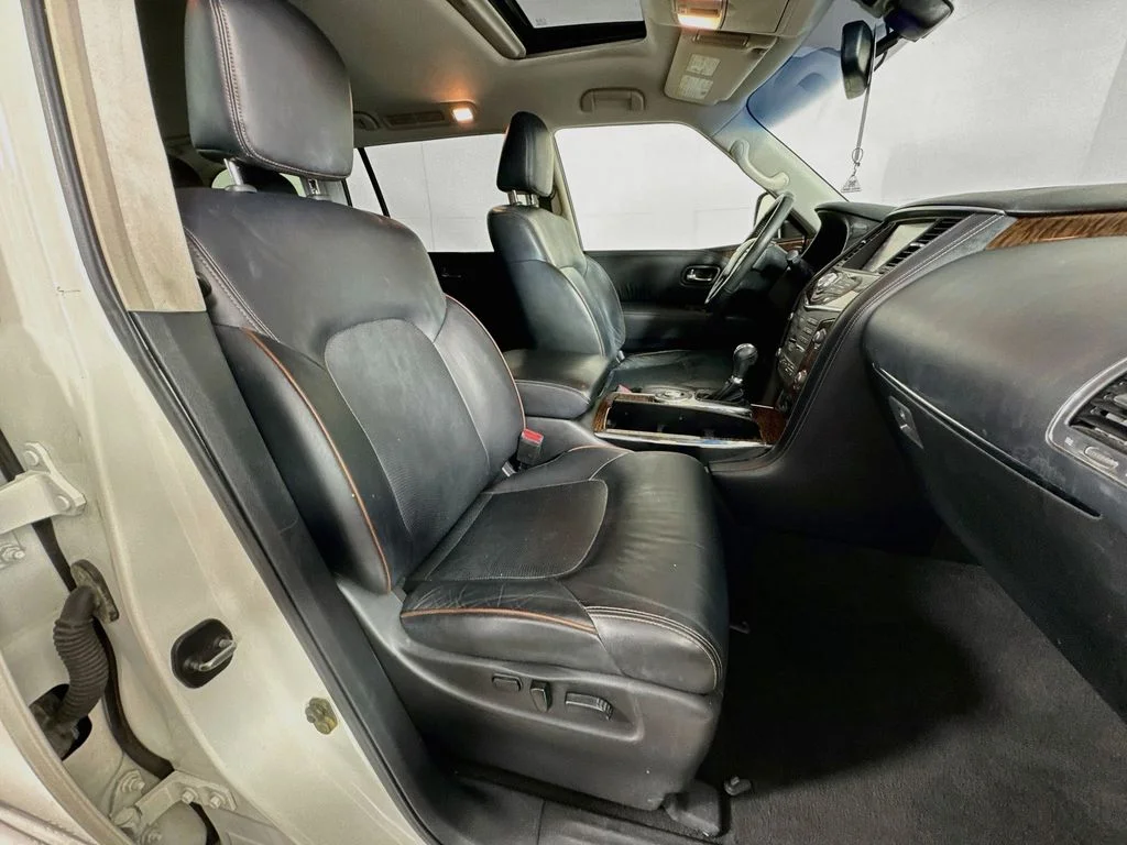 Used 2017 Pearl White Nissan SL image 38