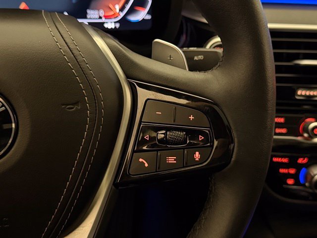 2023 BMW 5 Series 530i - Photo 39
