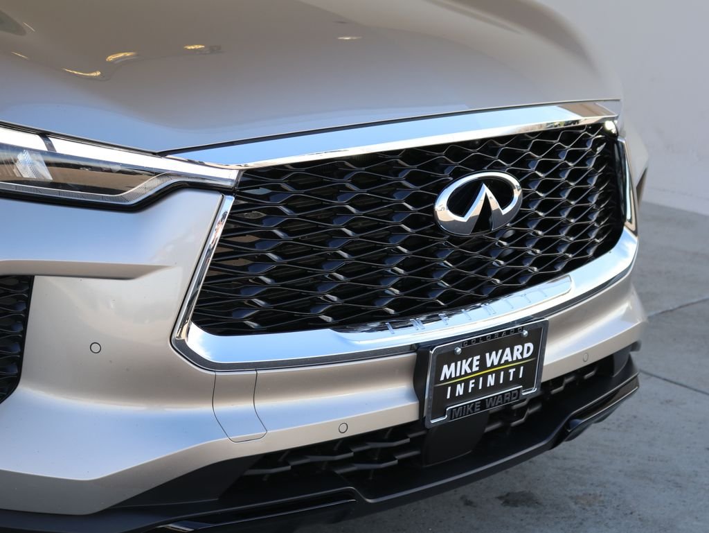 Certified Used 2023 Silver INFINITI LUXE image 63