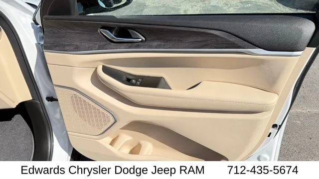 New 2026 White Jeep Limited image 39