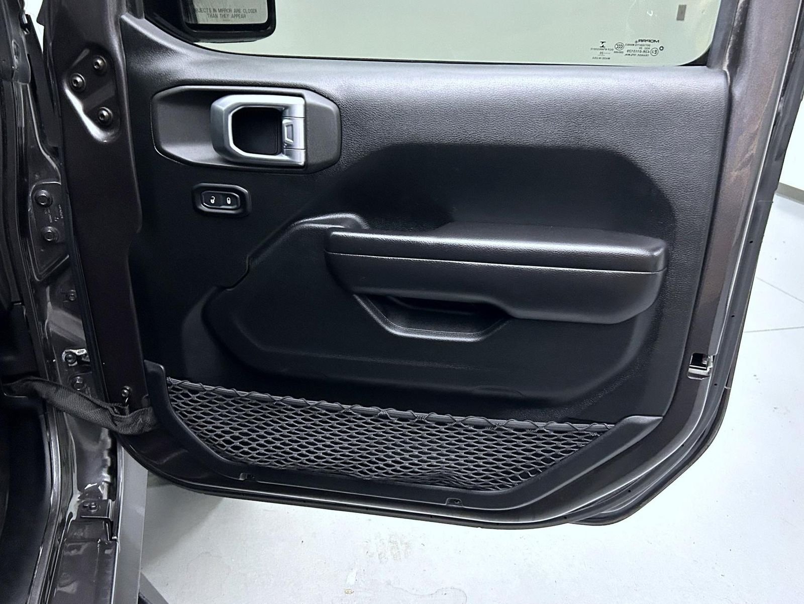 Used 2020 Gray Jeep Sport S image 16