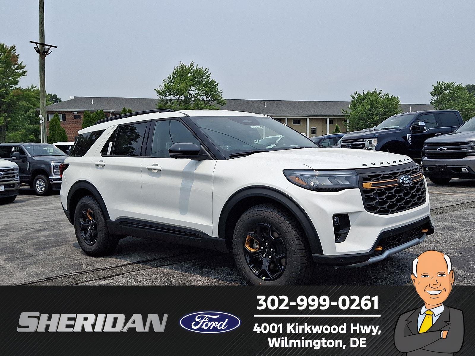 New 2026 Star White Metallic Tri-Coat Ford Tremor® image 1