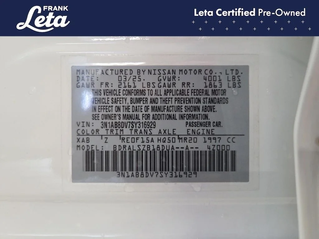 Used 2025 White Nissan SR image 26