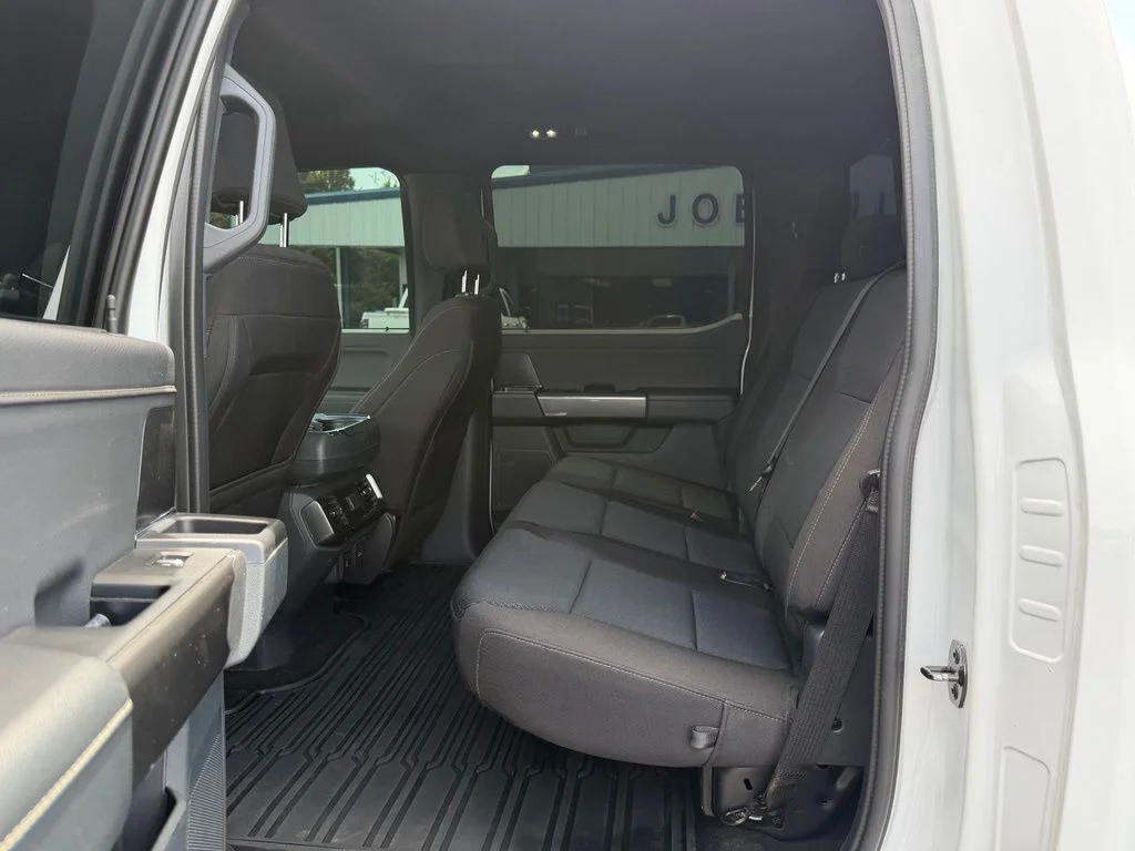 Used 2022 White Ford XLT image 12
