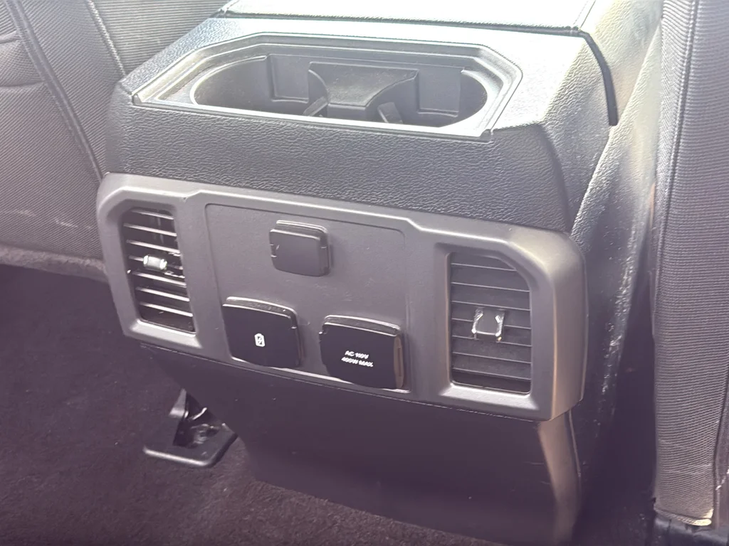 Used 2019 Black Ford XLT image 41