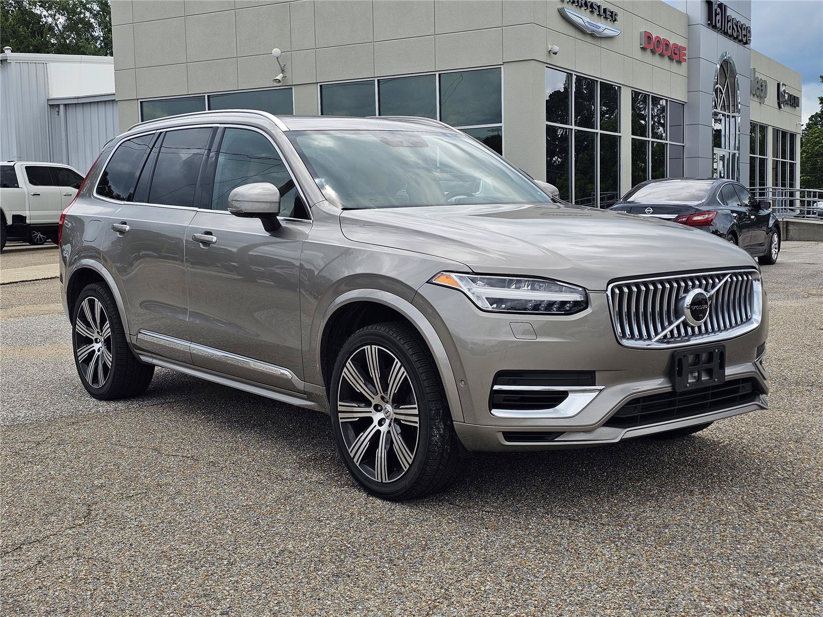 Used 2020 Birch Light Metallic Volvo Inscription image 5