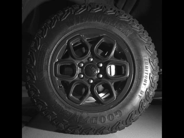Used 2023 STERLING GRAY METALLIC Chevrolet ZR2 image 9