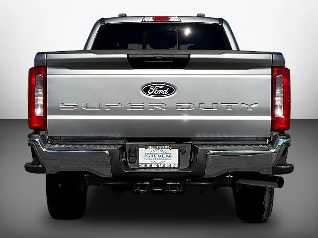 New 2027 Iconic Silver Metallic Ford F-250® XLT image 40