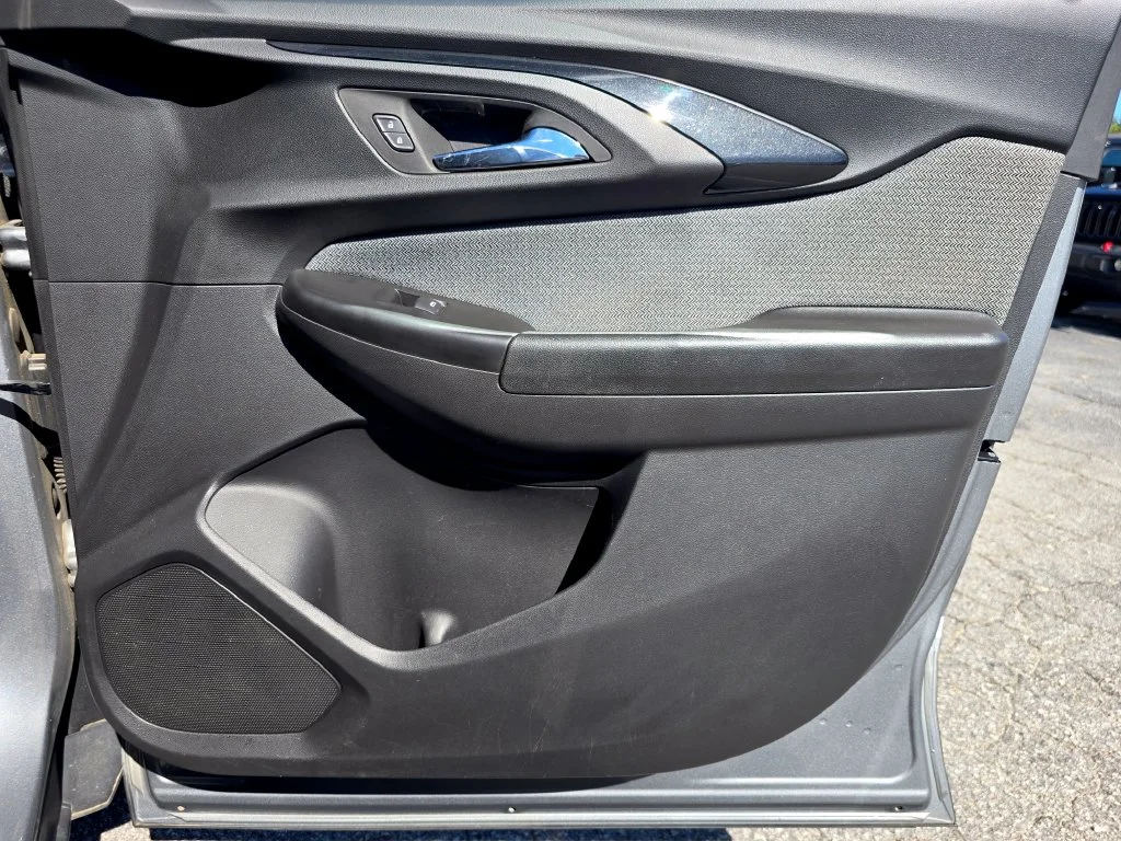 Used 2023 Gray Chevrolet LT image 45