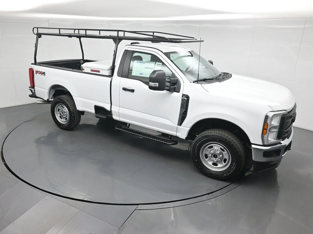 New 2026 Oxford White Ford XL image 30