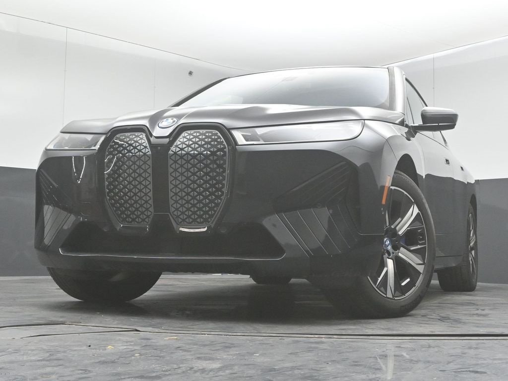 2023 BMW IX - Image 40