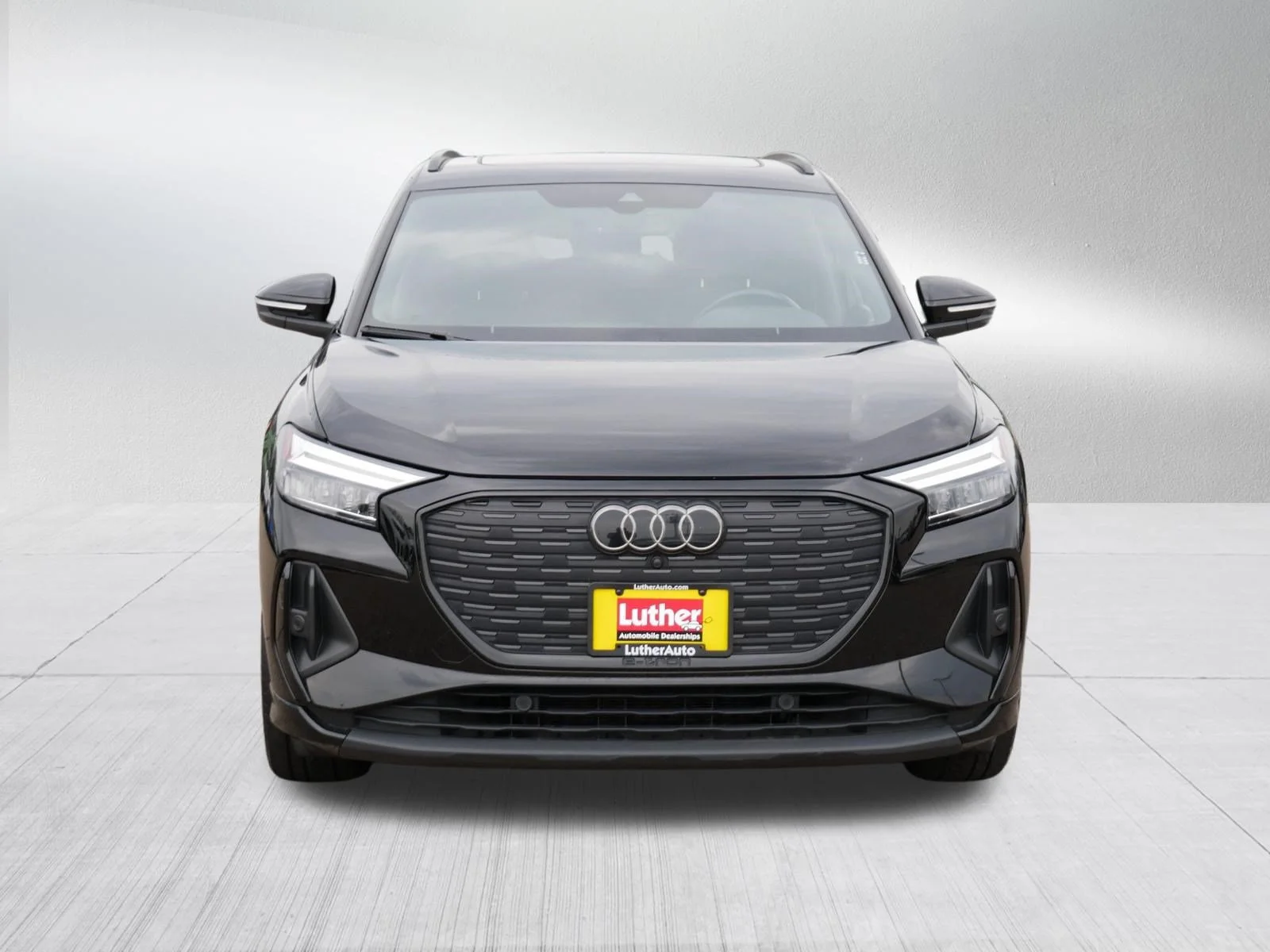 Used 2024 Audi Q4 e-tron Premium Plus with VIN WA1LUBFZ7RP052940 for sale in Minneapolis, MN