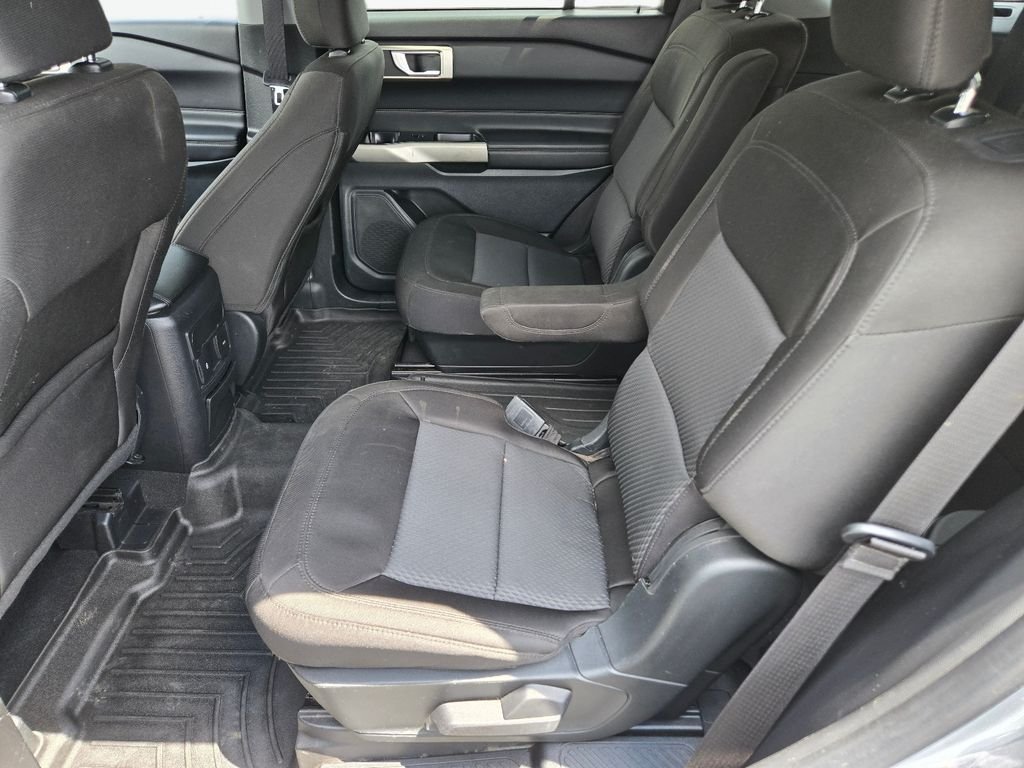 Used 2023 Silver Ford XLT image 17