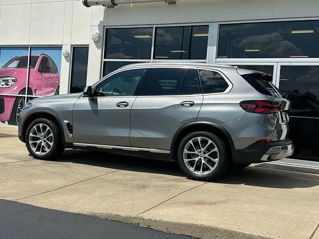 Certified Used 2024 Skyscraper Grey Metallic BMW xDrive40i image 7