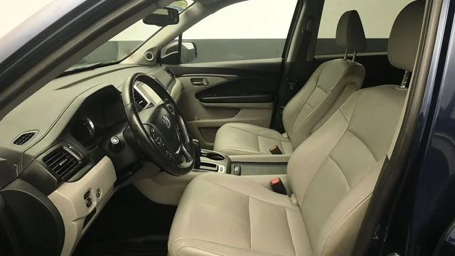 Used 2017 Blue Honda EX-L image 15