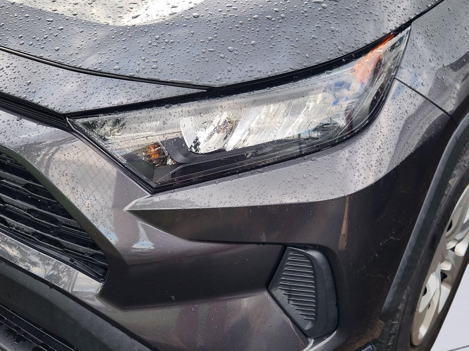 Used 2022 Magnetic Gray Metallic Toyota LE image 8