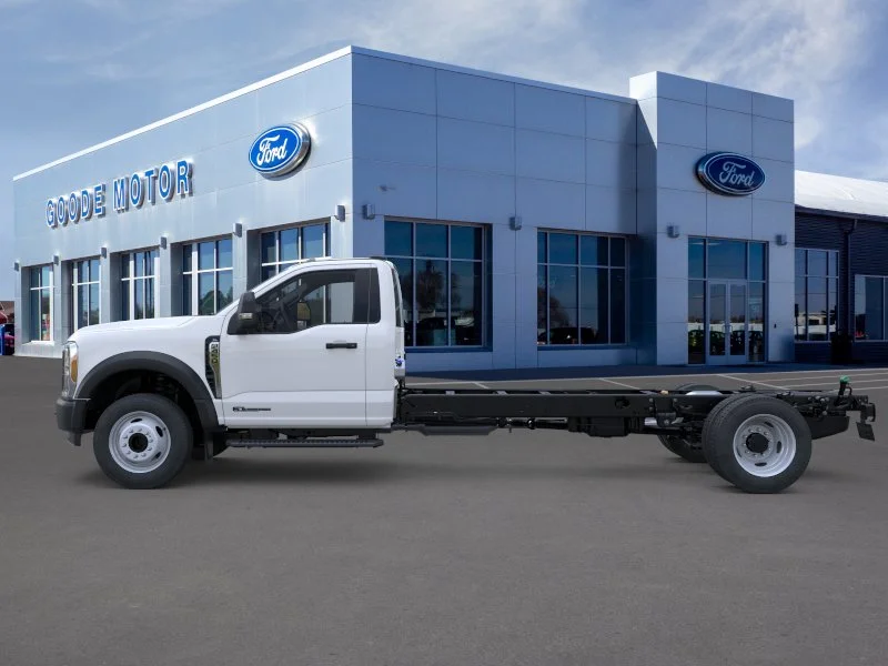 New 2026 Oxford White Ford F-450® XL image 25