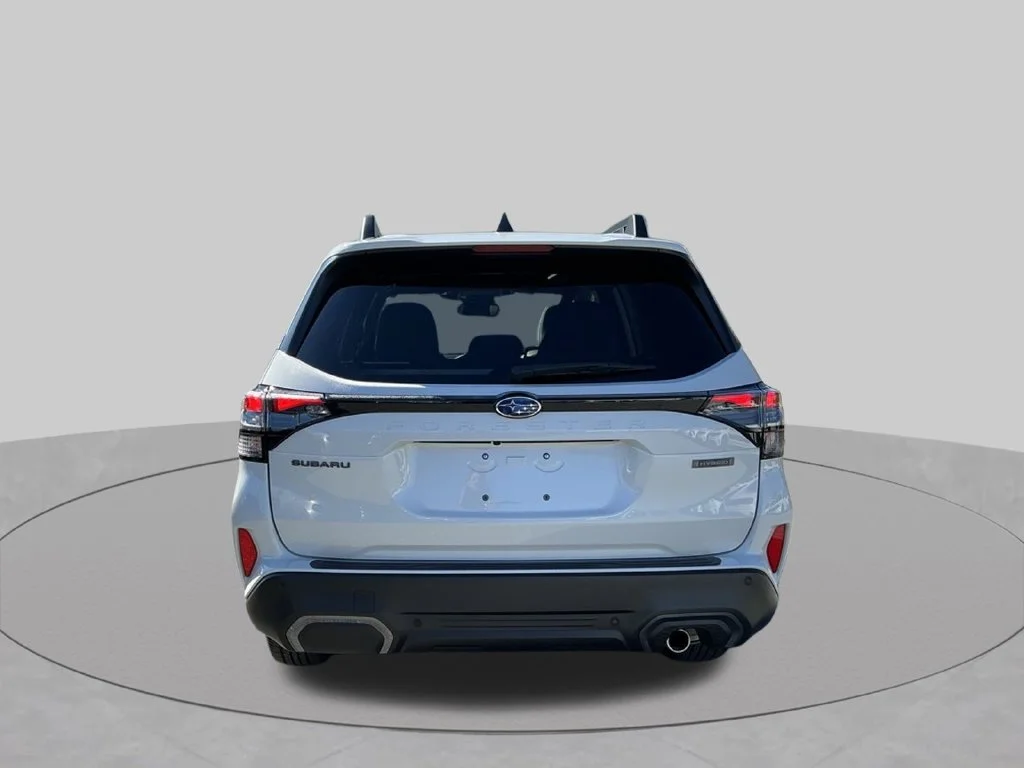 Used 2025 White Subaru Limited image 9