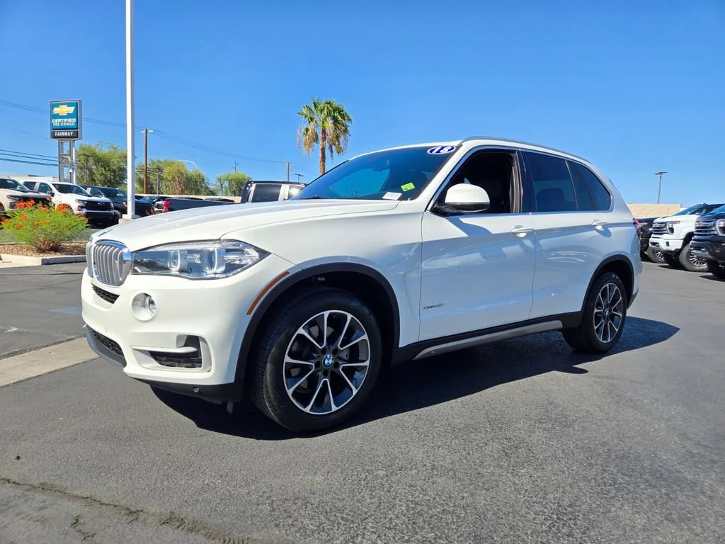 Used 2018 Alpine White BMW xDrive35i image 2