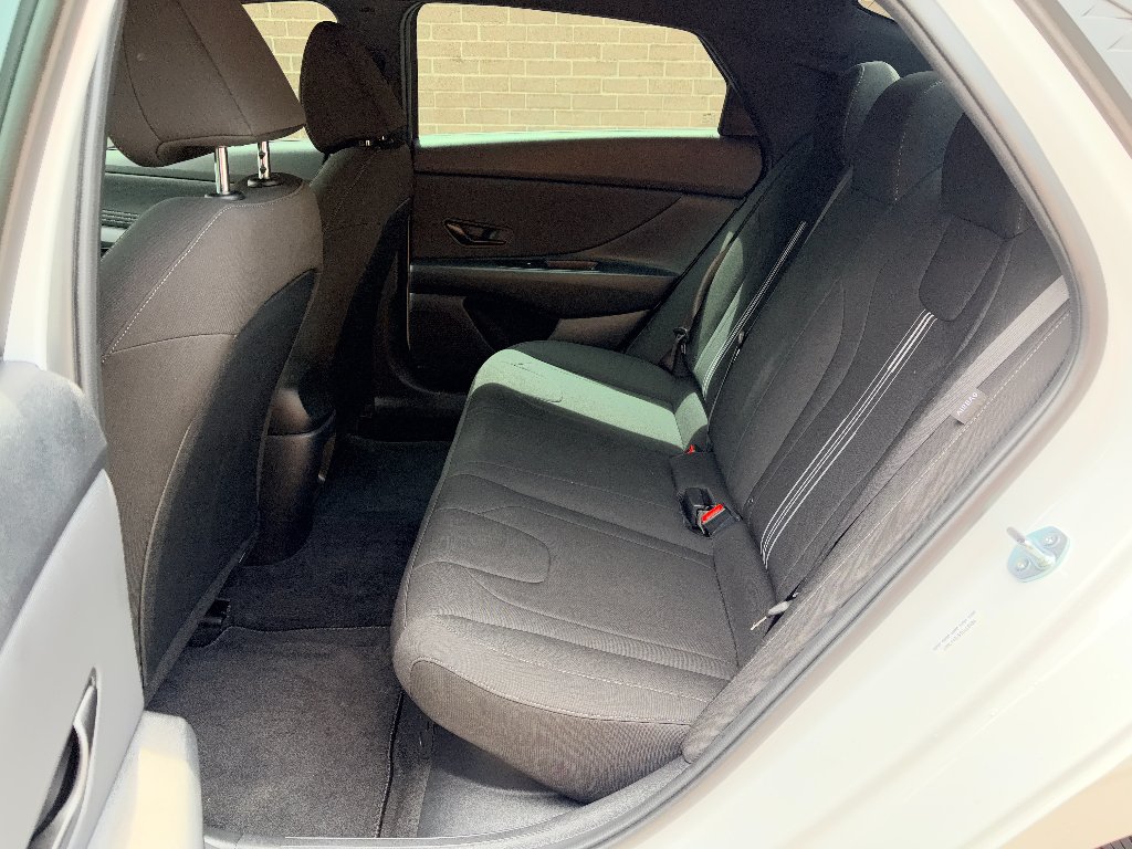 Used 2025 Serenity White Hyundai SEL Sport image 23