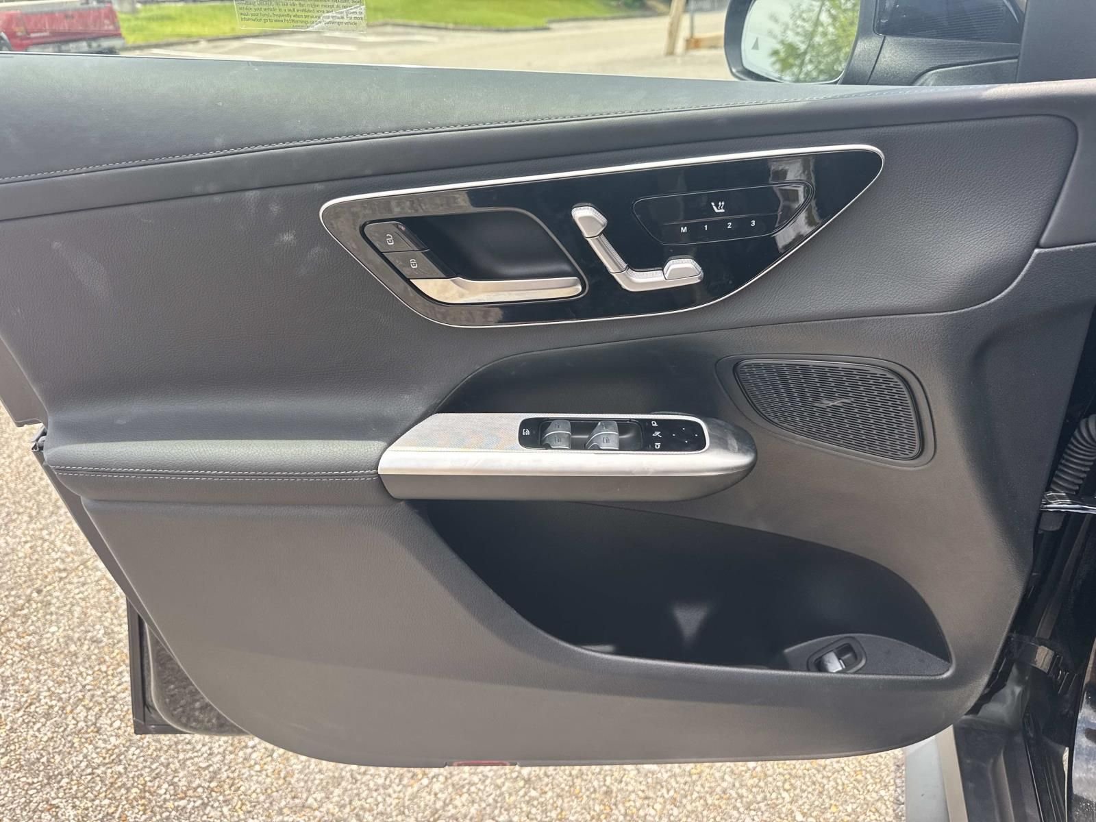 Certified Used 2026 Black Mercedes-Benz GLC 300 image 21