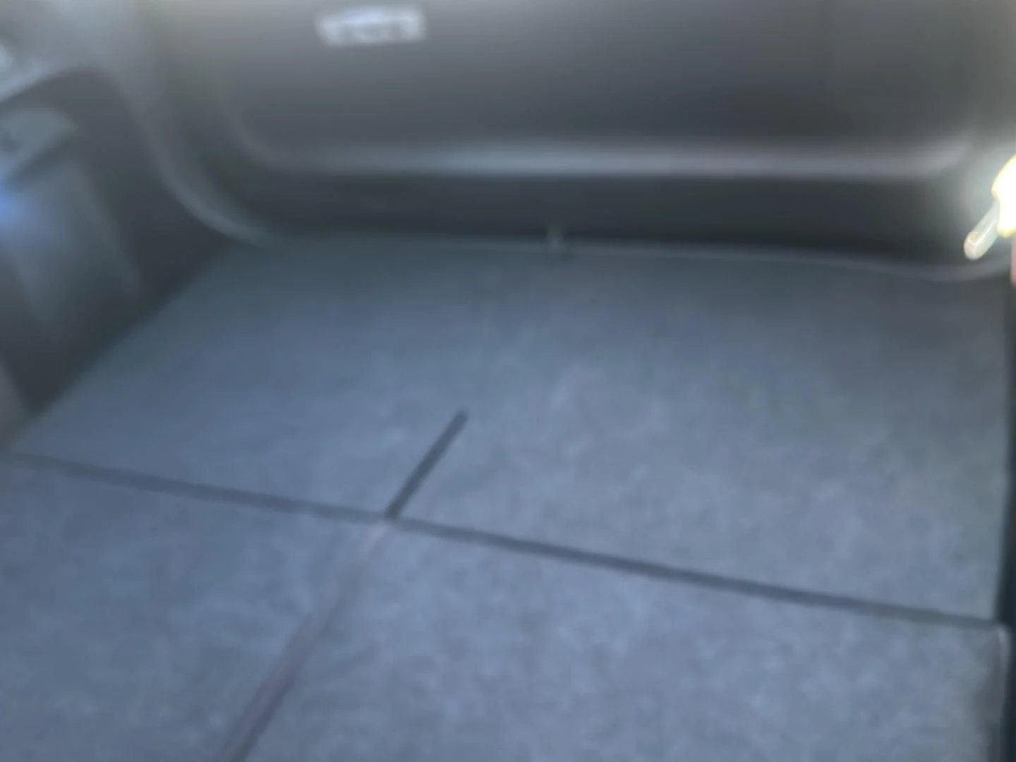 Used 2024 White Diamond Mitsubishi SEL image 15
