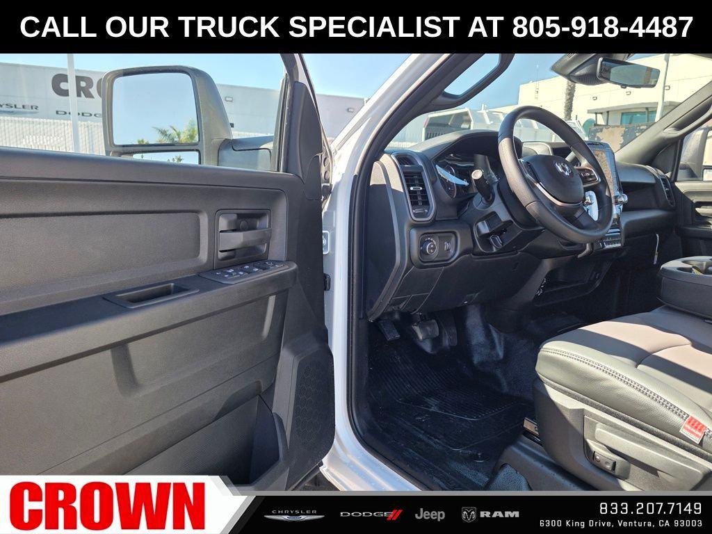 New 2026 Bright White Clearcoat RAM TRADESMAN image 15