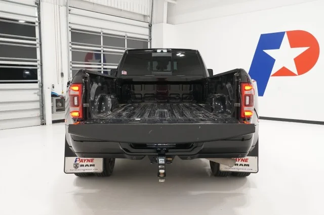 Used 2023 PXJ_Diamond_Black_Crystal_P/C Ram Laramie image 10