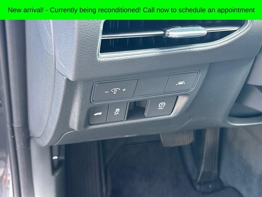 Used 2023 Gray Hyundai SEL image 7