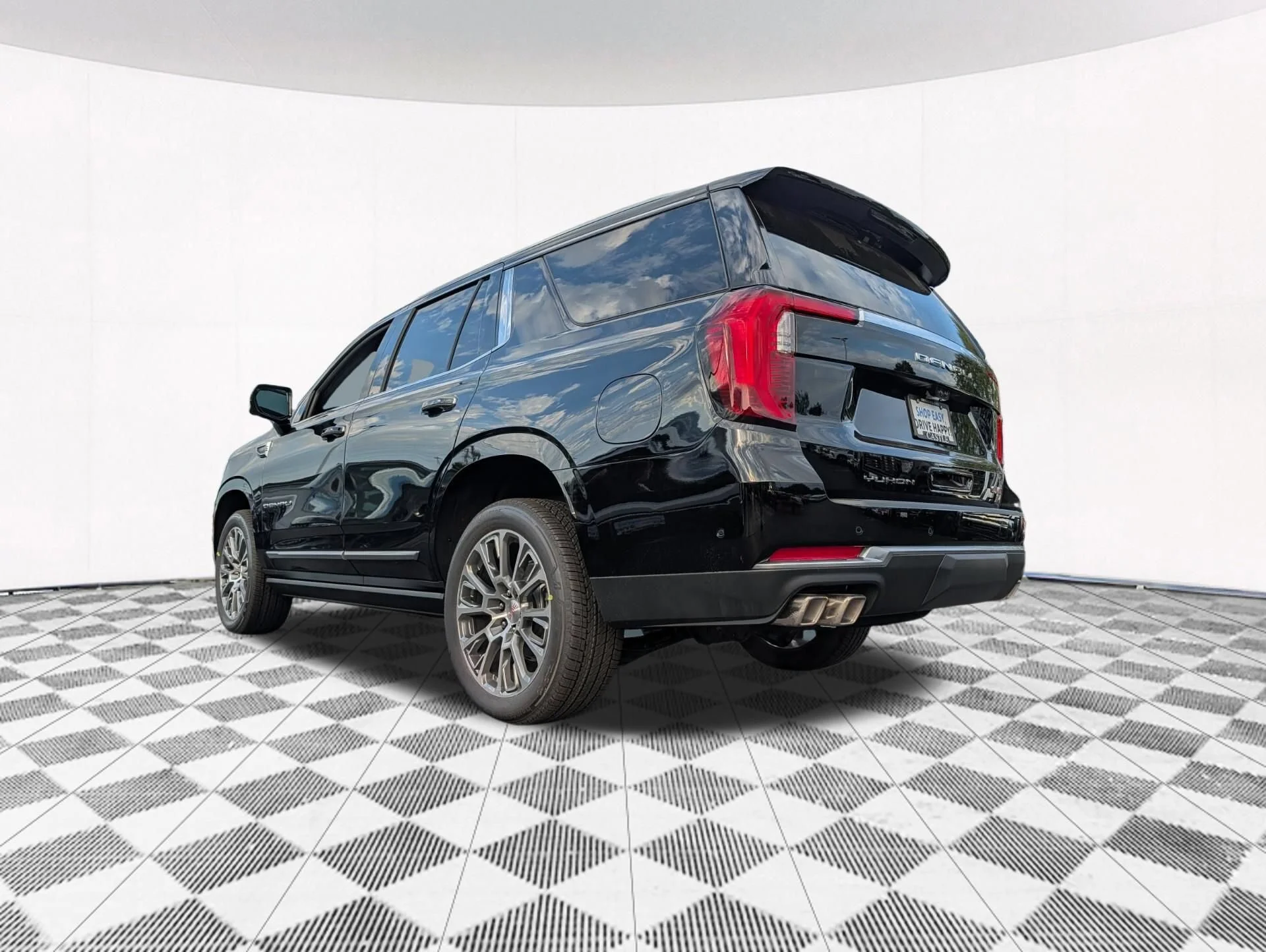 2026 GMC Yukon Denali - Photo 19