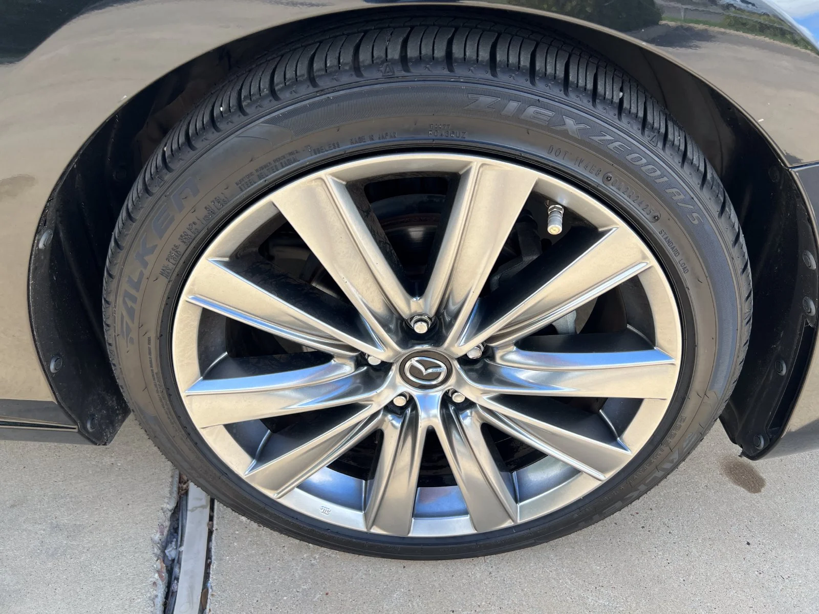 Used 2018 Black Mazda Grand Touring Reserve image 9